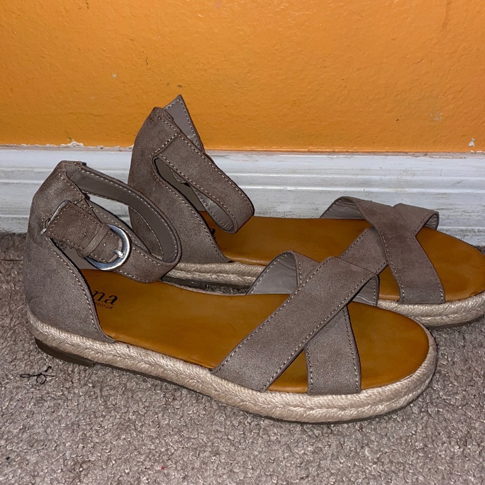 A.N.A. Sandals size 7M